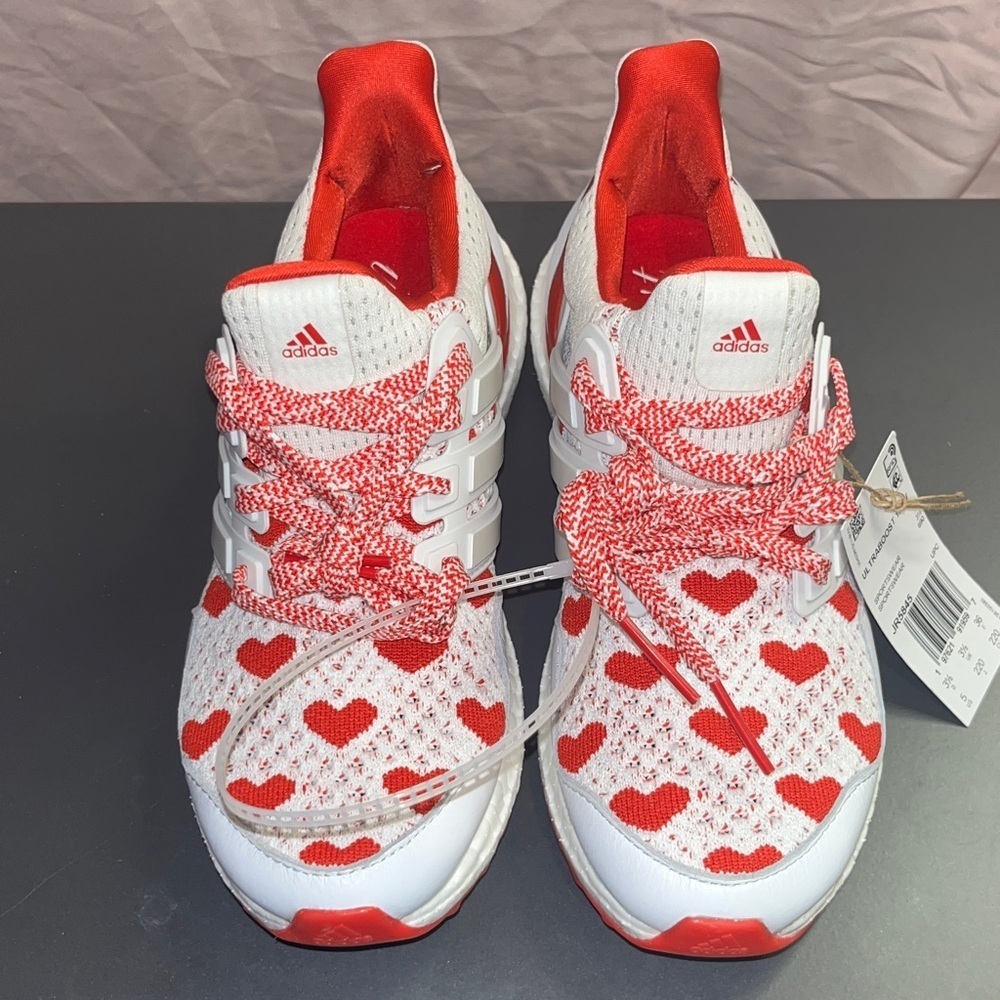 Adidas Ultra Boost 1.0 White Red Hearts LOVE VALENTINES Sneakers WMNS Size 5 - Picture 4 of 7